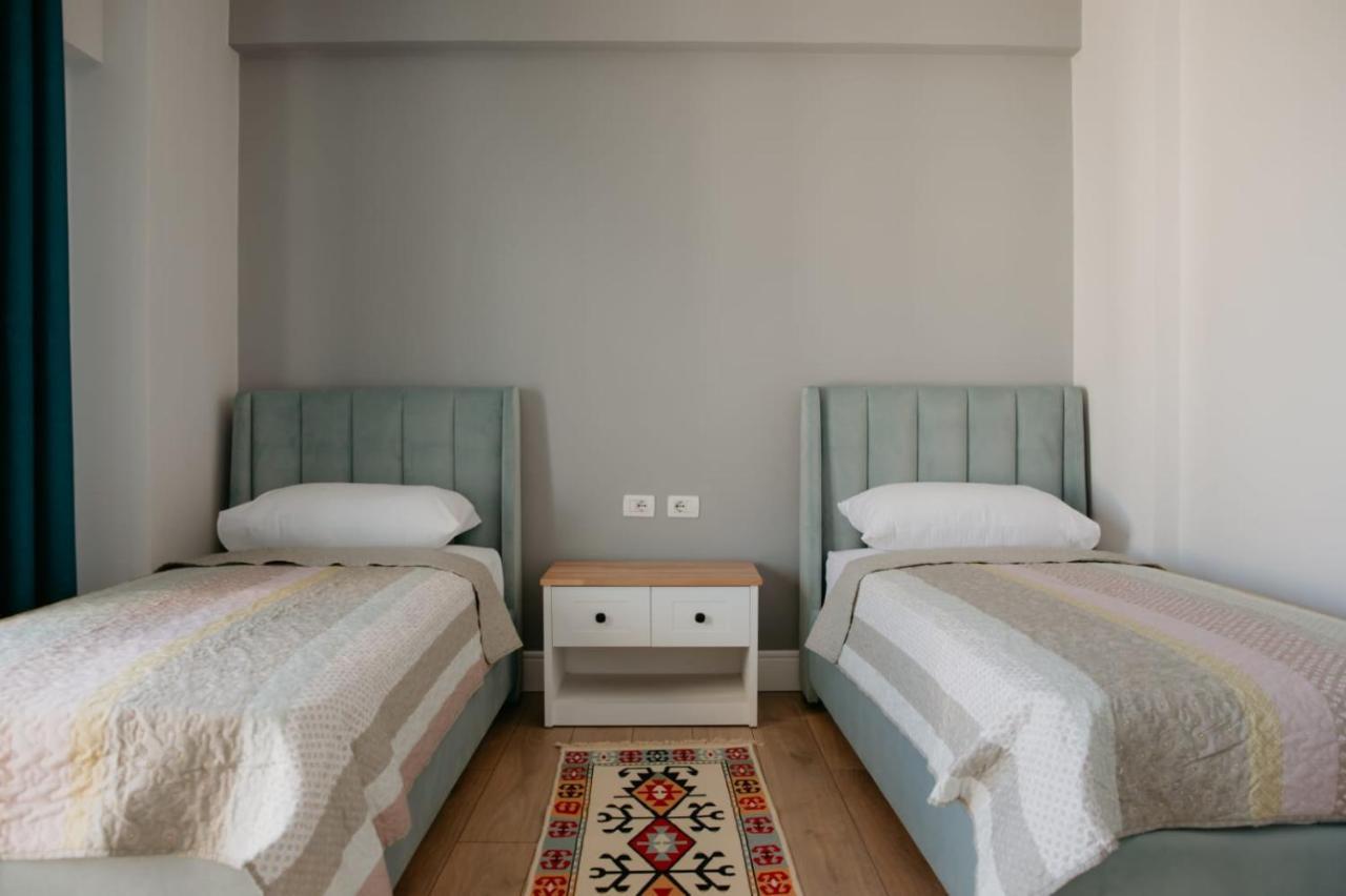 Apartment Martini Durres Bagian luar foto