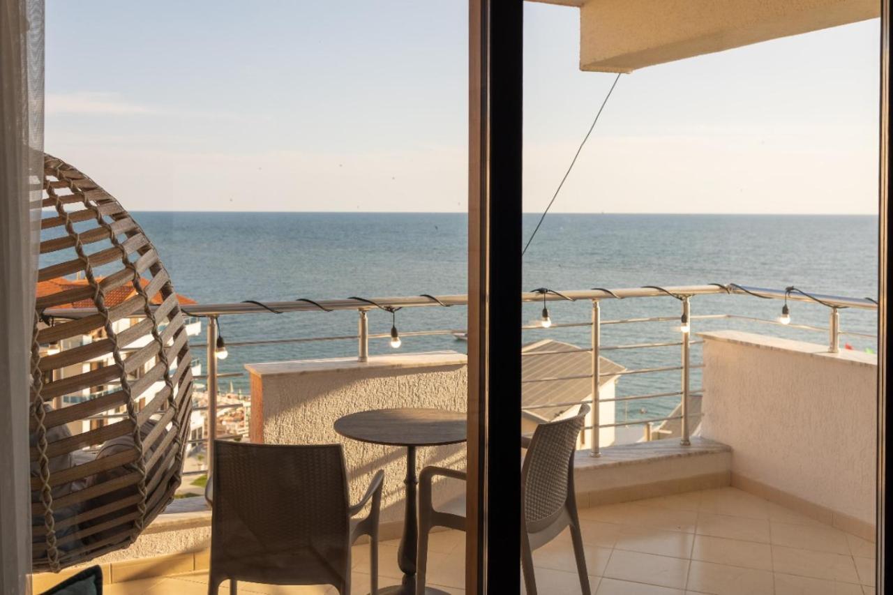 Apartment Martini Durres Bagian luar foto